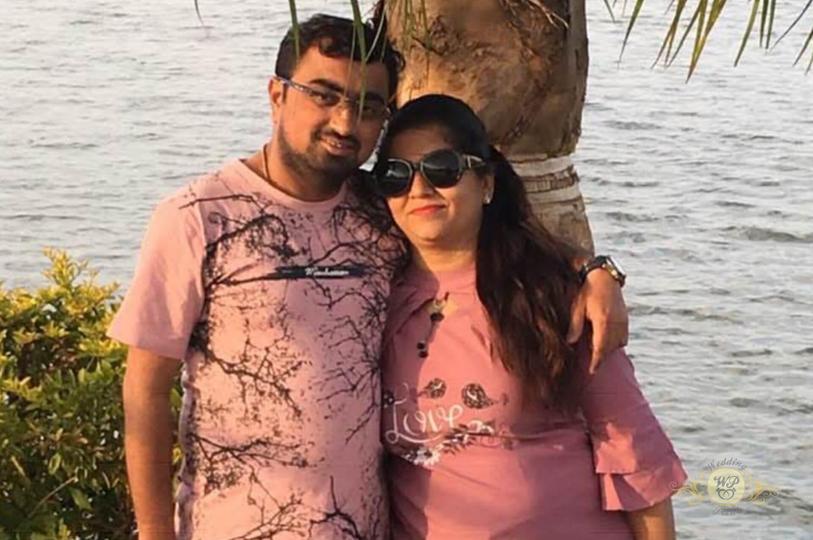Avit Kakkad & Dharti Chag - WeddingPointIndia matrimonial success story - Happy Indian couple