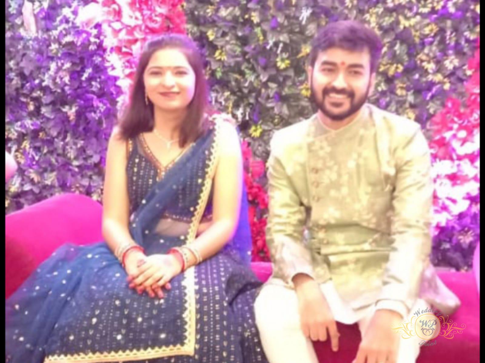 Bhavik Gandecha & Swati Mirani - WeddingPointIndia matrimonial success story - Happy Indian couple