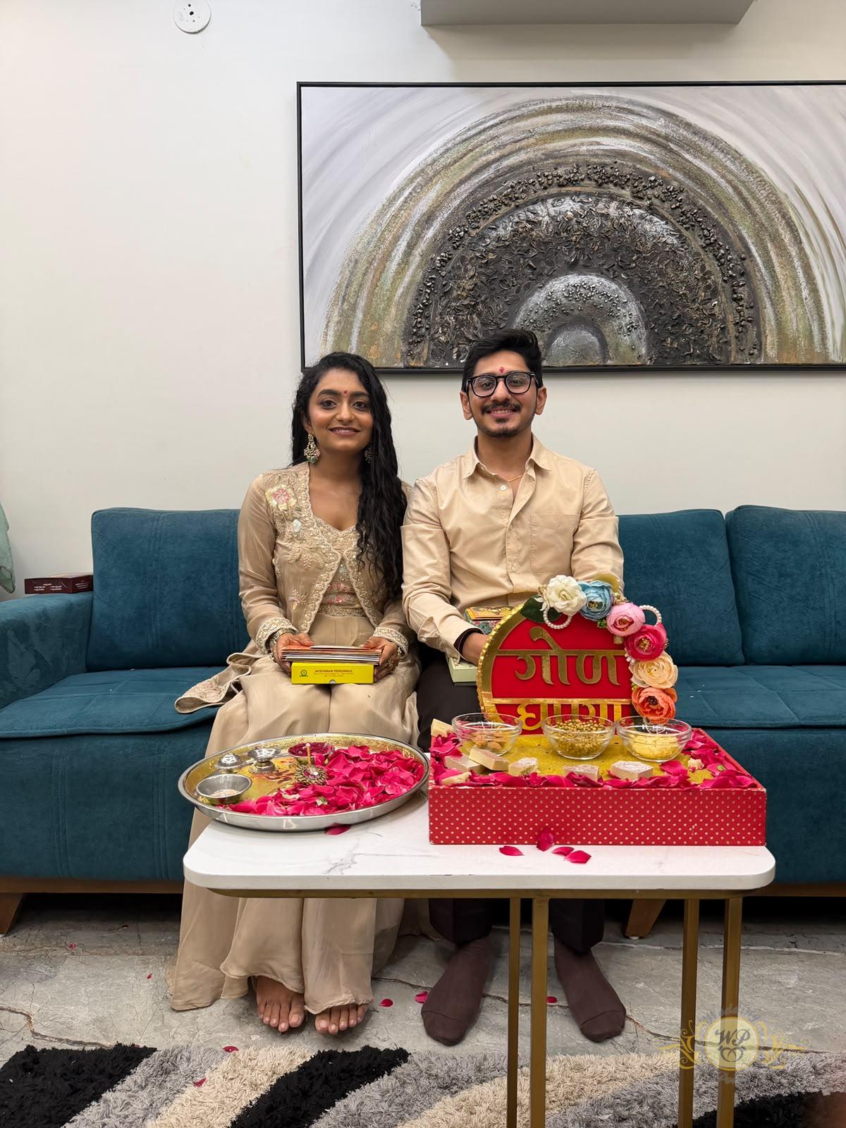 Dhruvil Raiththa & Janvi Davda - WeddingPointIndia matrimonial success story - Happy Indian couple